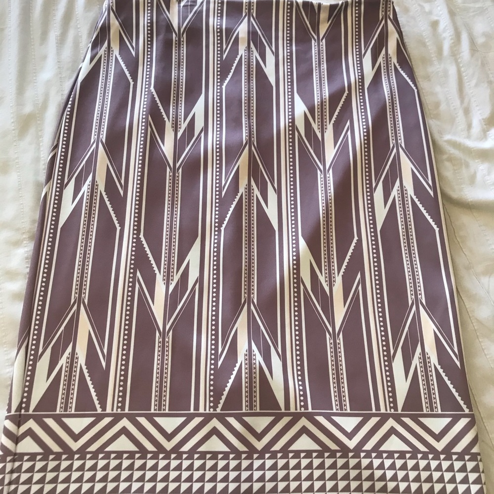 New York & Company Stretch skirt